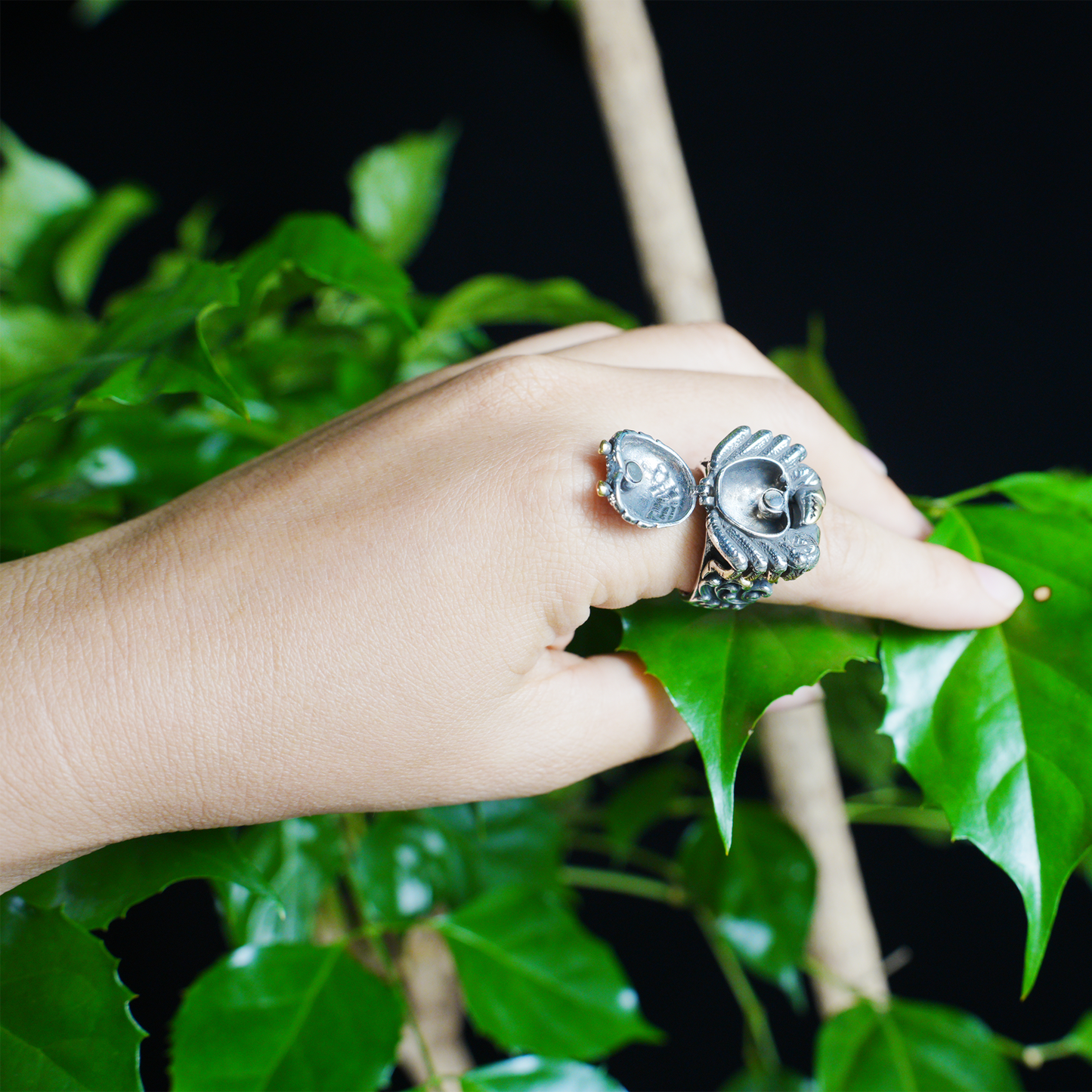 Gothic Crab Ring, Ocean Guardian Jewelry, Mythical Sea Creature Statement Ring
