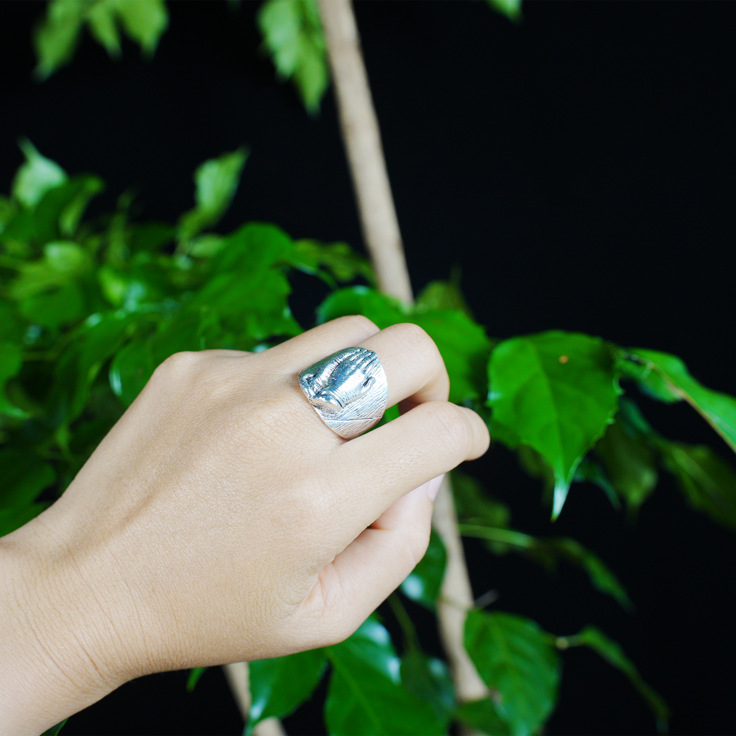 Vintage Handschlagring – Symbol der Einheit, Treue und ewigen Verbundenheit