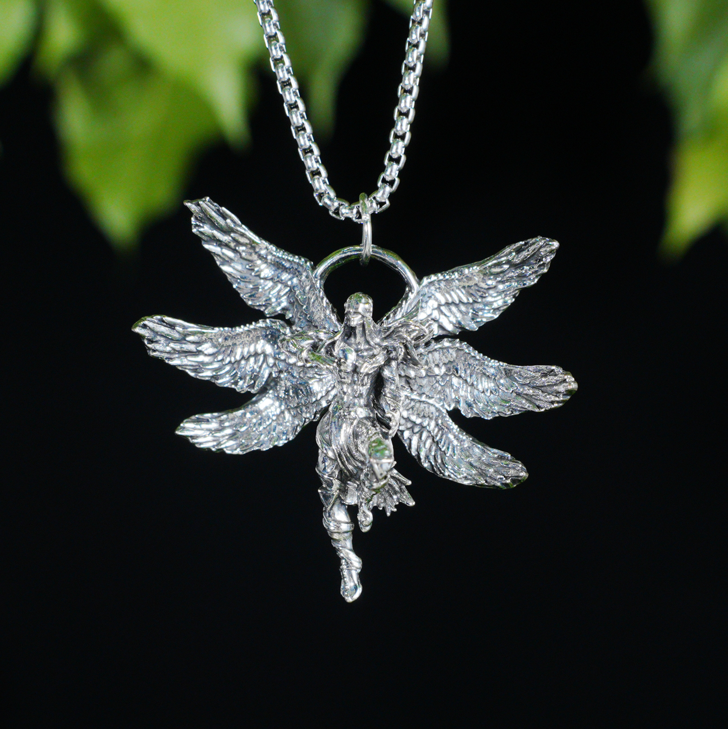 Sechsflügeliger Schutzengel-Anhänger, Gothic-Krieger-Halskette, Fantasy-Schmuck im religiösen Stil