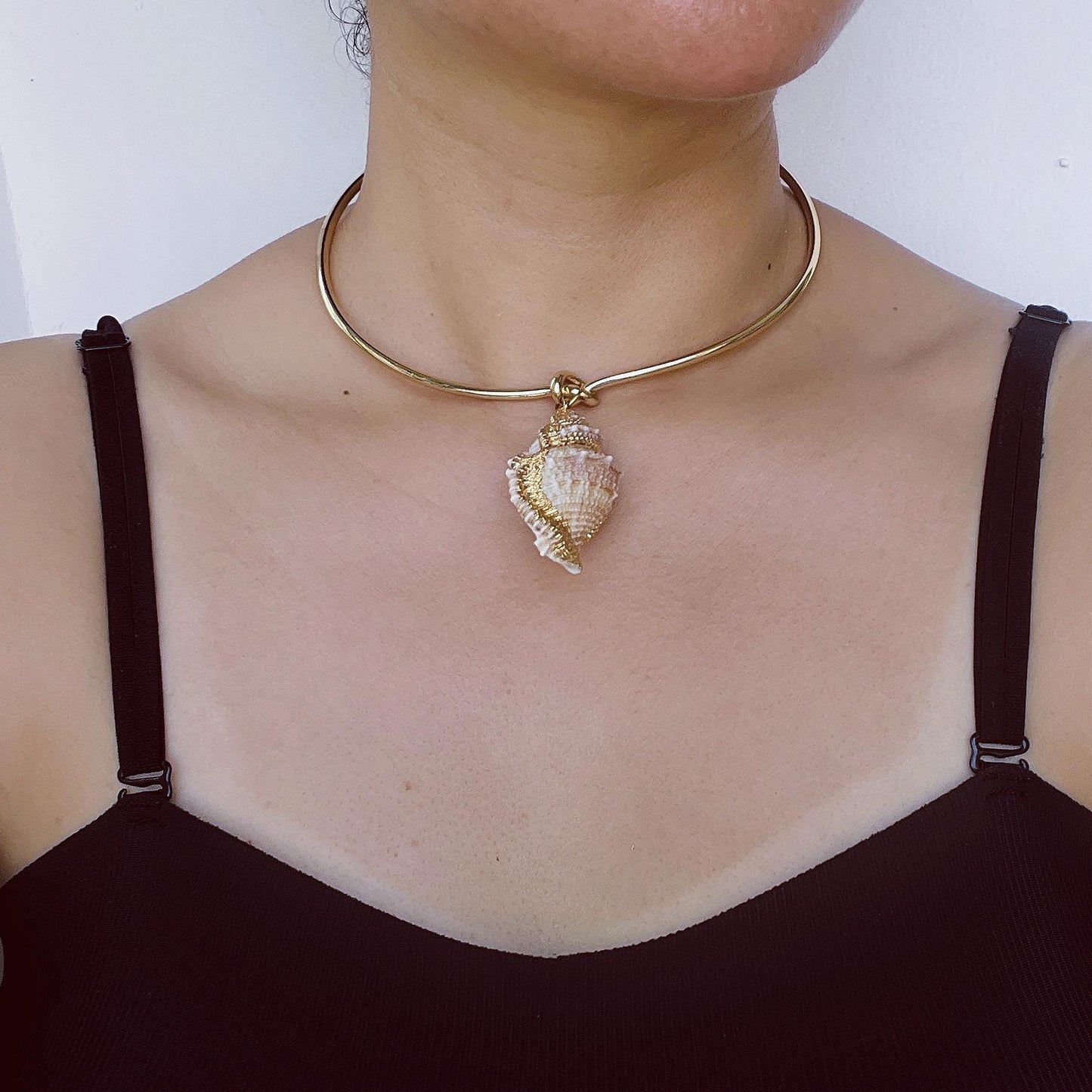 Choker Necklace with Natural Shell Pendant|Vintage Wire Design|Boho Summer Jewelry|Handmade Ocean-Inspired Gift