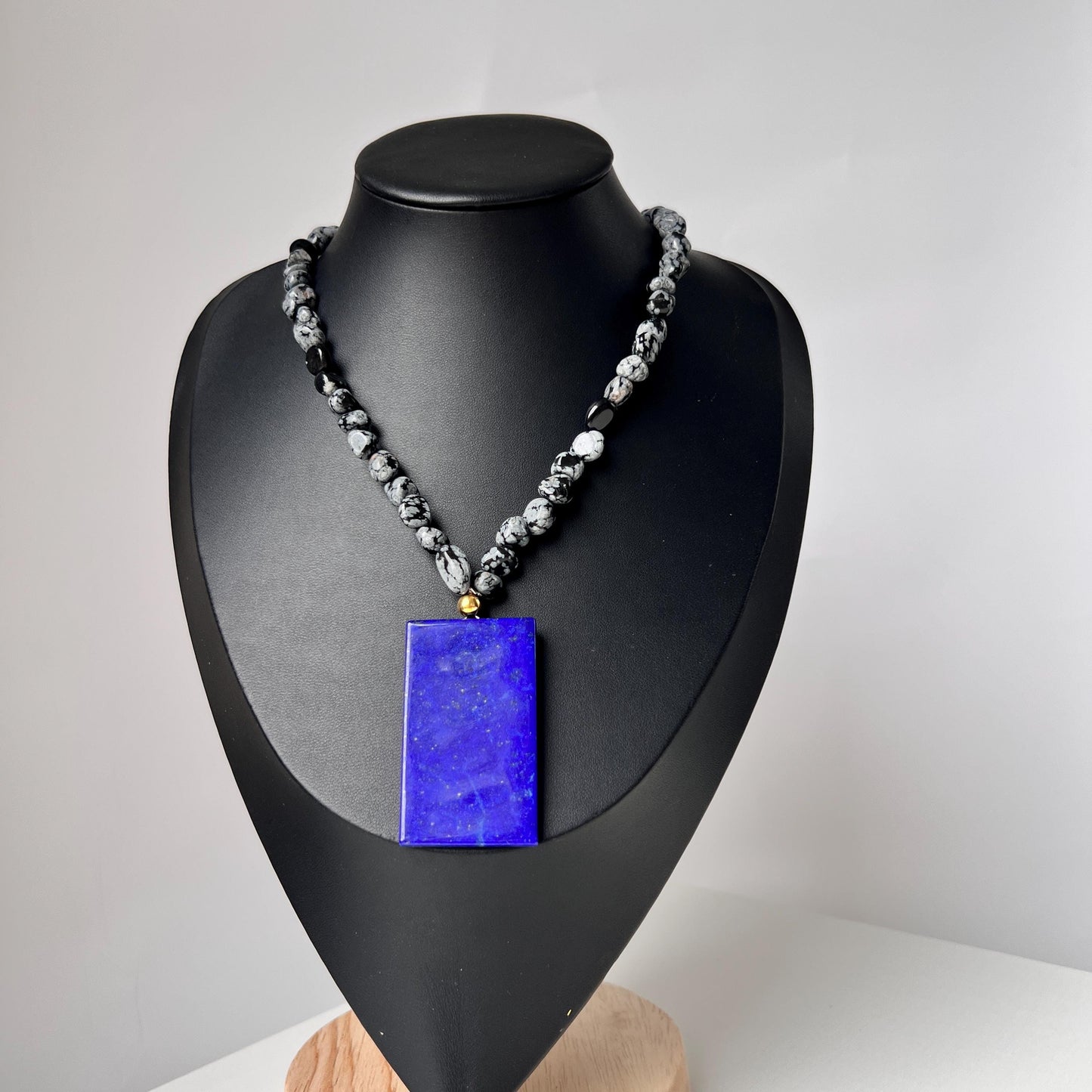 Vintage Boho Necklace with Lapis Lazuli Pendant|Black & White Agate Beads|Handmade Artistic Jewelry|Unique Gift for Women