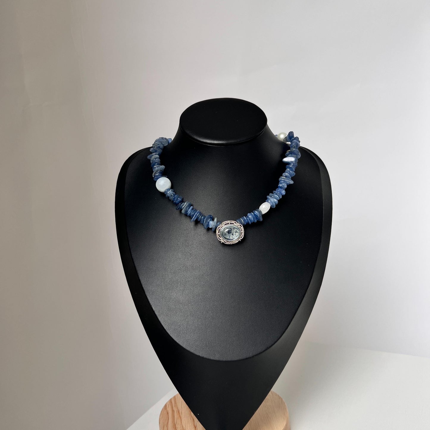Raw Sapphire-Inspired Irregular Necklace|Natural Kyanite, Aquamarine & Pearl Beaded Necklace|Handmade Spiritual Blue Gemstone Jewelry