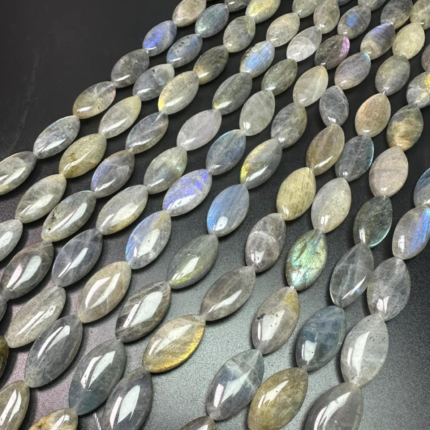 Natural Labradorite Marquise Beads 10×20×5 mm · 38 cm Strand · Aurora Borealis Shimmer Gray with Blue, Green & Gold for DIY Jewelry