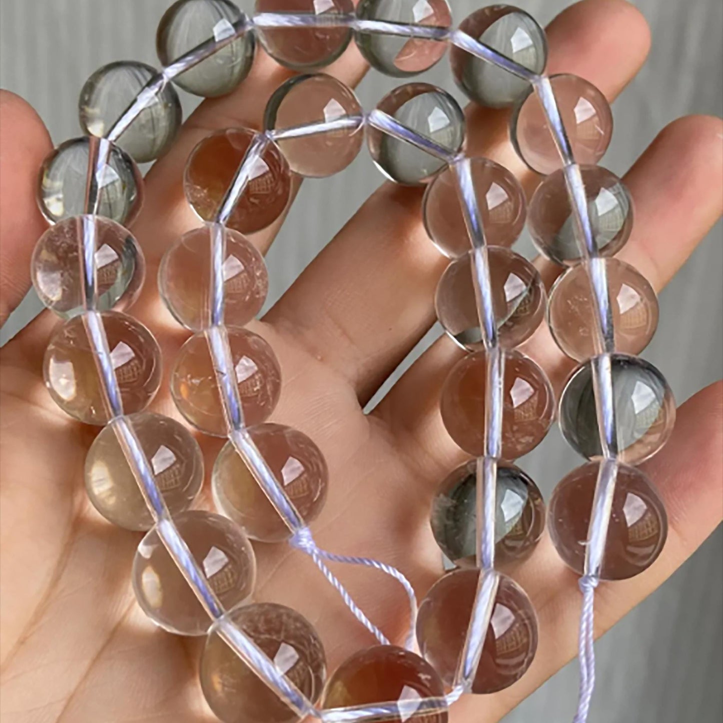 Natürliche brasilianische alte Mine, weiße Quarzperlen, rund, 14 mm · 38 cm Strang | Mikrobaumwolleinschlüsse | DIY-Armband, Halskette & Meditations-Chakra-Perlen