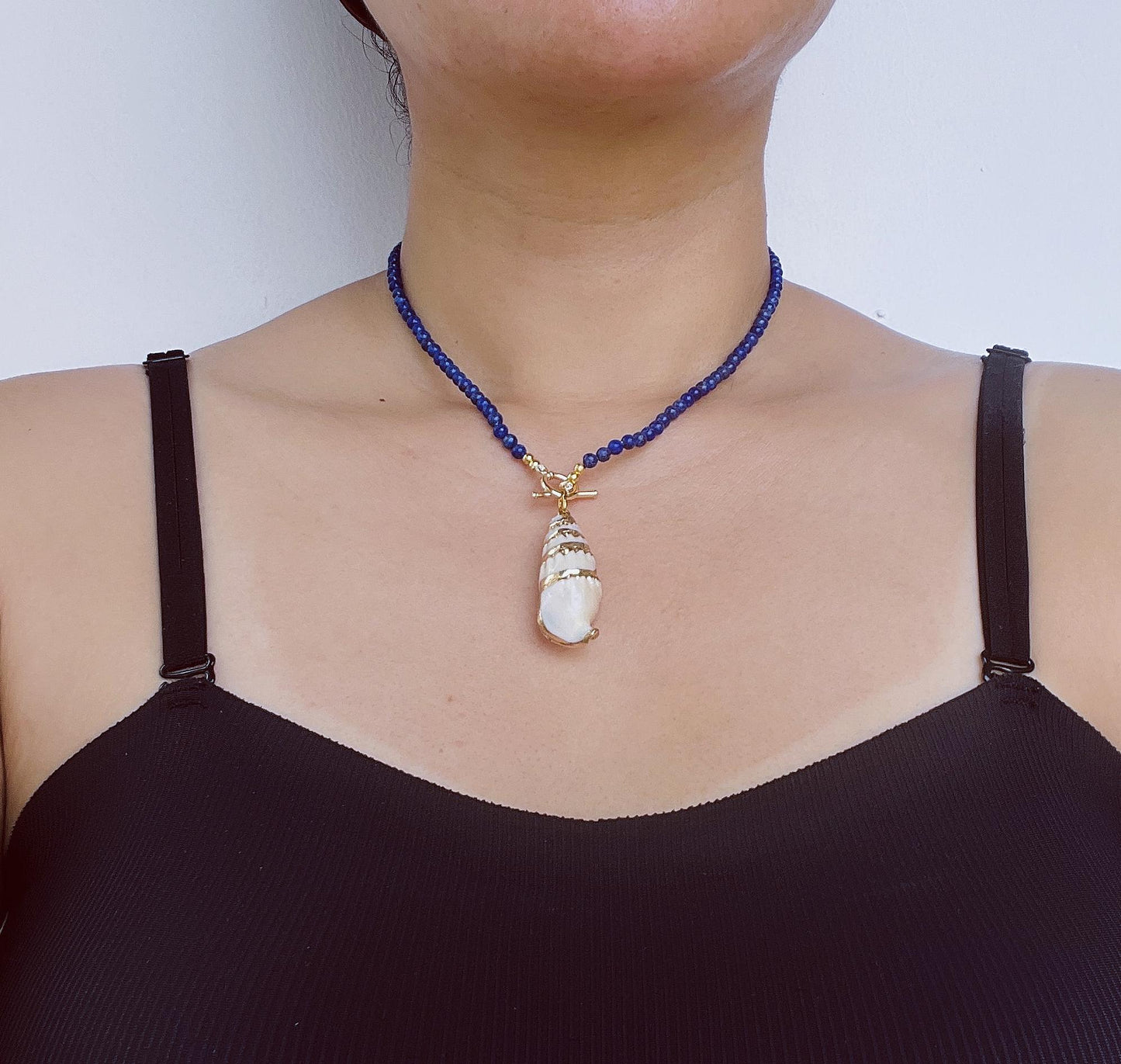 Lapis Lazuli Shell Pendant Necklace|Natural Energy Jewelry|Vintage Ocean Style|Handmade Summer Beach Gift|Blue Gemstone Choker