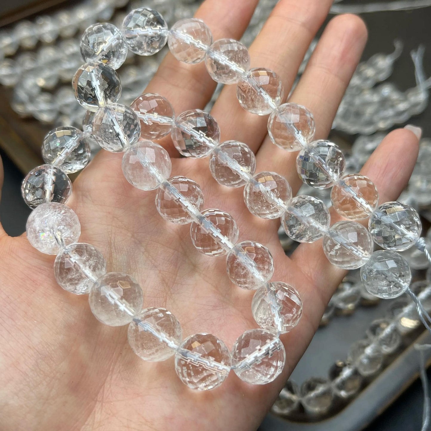 Natürliche brasilianische weiße Quarz-Crackle-Perlen 11–12 mm | Mittleres Loch · Facettierte Kristall-Crack-Textur · DIY-Armbänder, Halsketten & Ohrringe