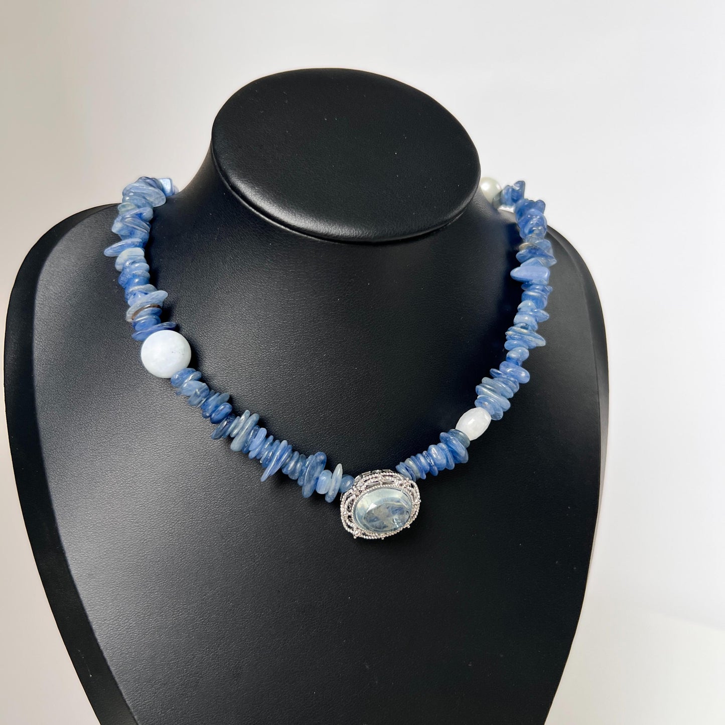 Raw Sapphire-Inspired Irregular Necklace|Natural Kyanite, Aquamarine & Pearl Beaded Necklace|Handmade Spiritual Blue Gemstone Jewelry