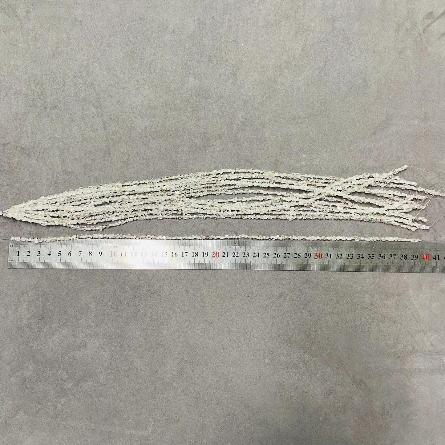 Rohe Minenquarzsplitter · 39,5 cm Strang · 6 g · ca. 5×5×4 mm | Natürliche Perlen mit rauer Struktur für selbstgemachte Armbänder & Halsketten