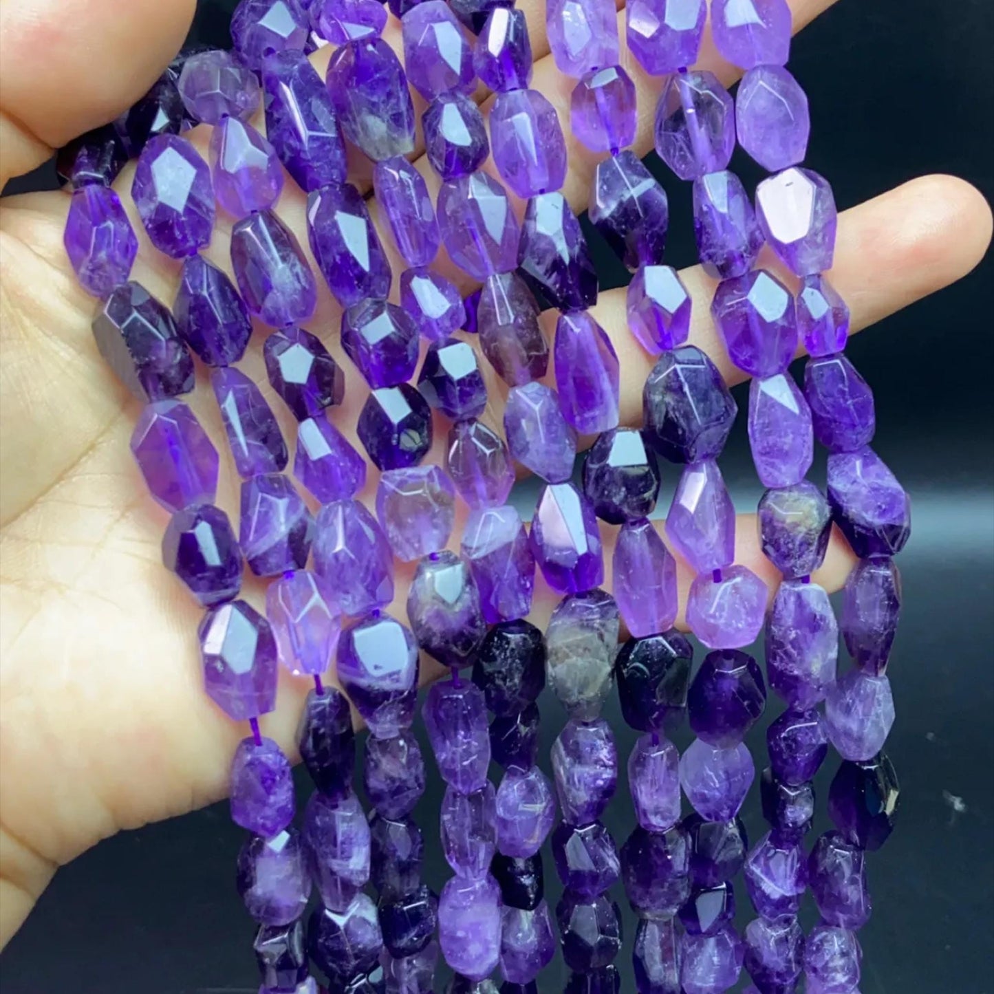 Natürliche Uruguay-Amethystperlen · 10×12 mm facettierte unregelmäßige Nuggets · 38 cm Strang | Herstellung von Heilkristallschmuck | DIY-Halsketten, Armbänder und Wohndekor