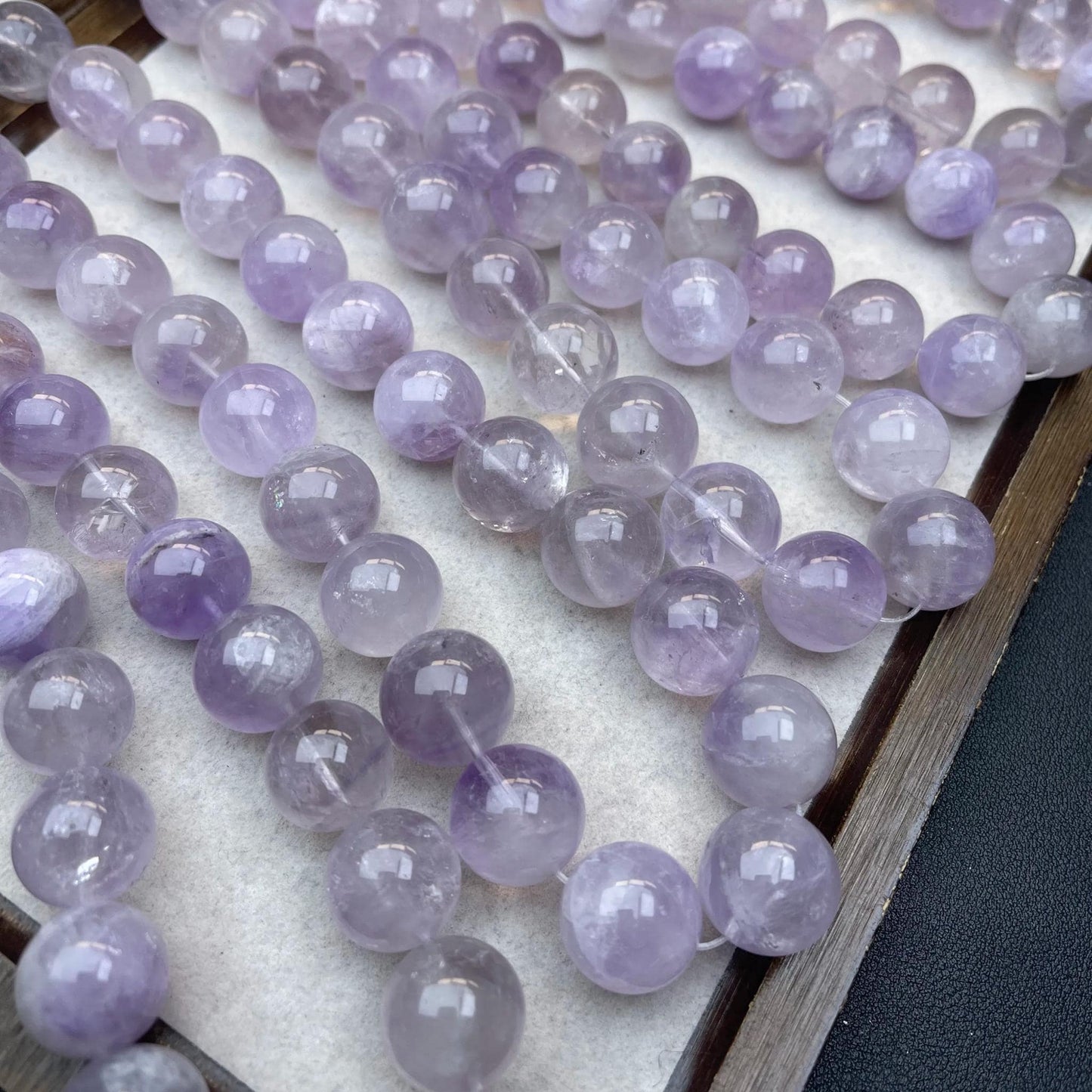 Natürliche runde Lavendel-Amethyst-Perlen 15 mm · Mittleres Loch | Transparentes violettes Leuchten · DIY-Armbänder, Halsketten & Ohrringe