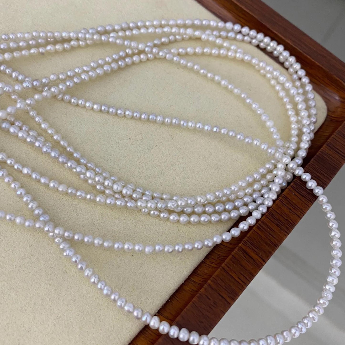 Natürliche kleine Süßwasserperlen, weiße unregelmäßige Perlenstränge mit seitlicher Bohrung, DIY Schmuckherstellung, zarte Mini Nuggets