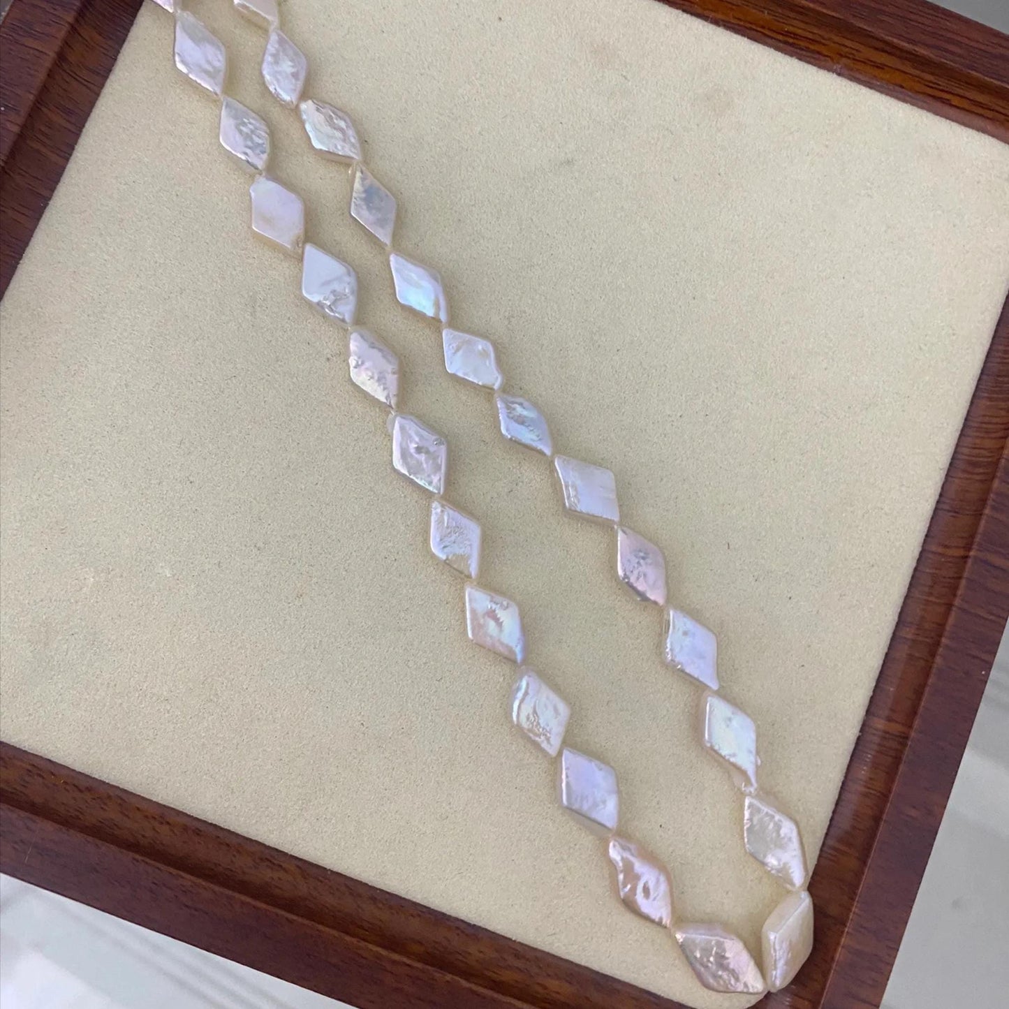 Handgefertigter Strang Champagnerfarben Diamantform Süßwasserperlen Barockperlen lose Perlen für DIY Schmuck Halsketten Armbänder Ohrringe