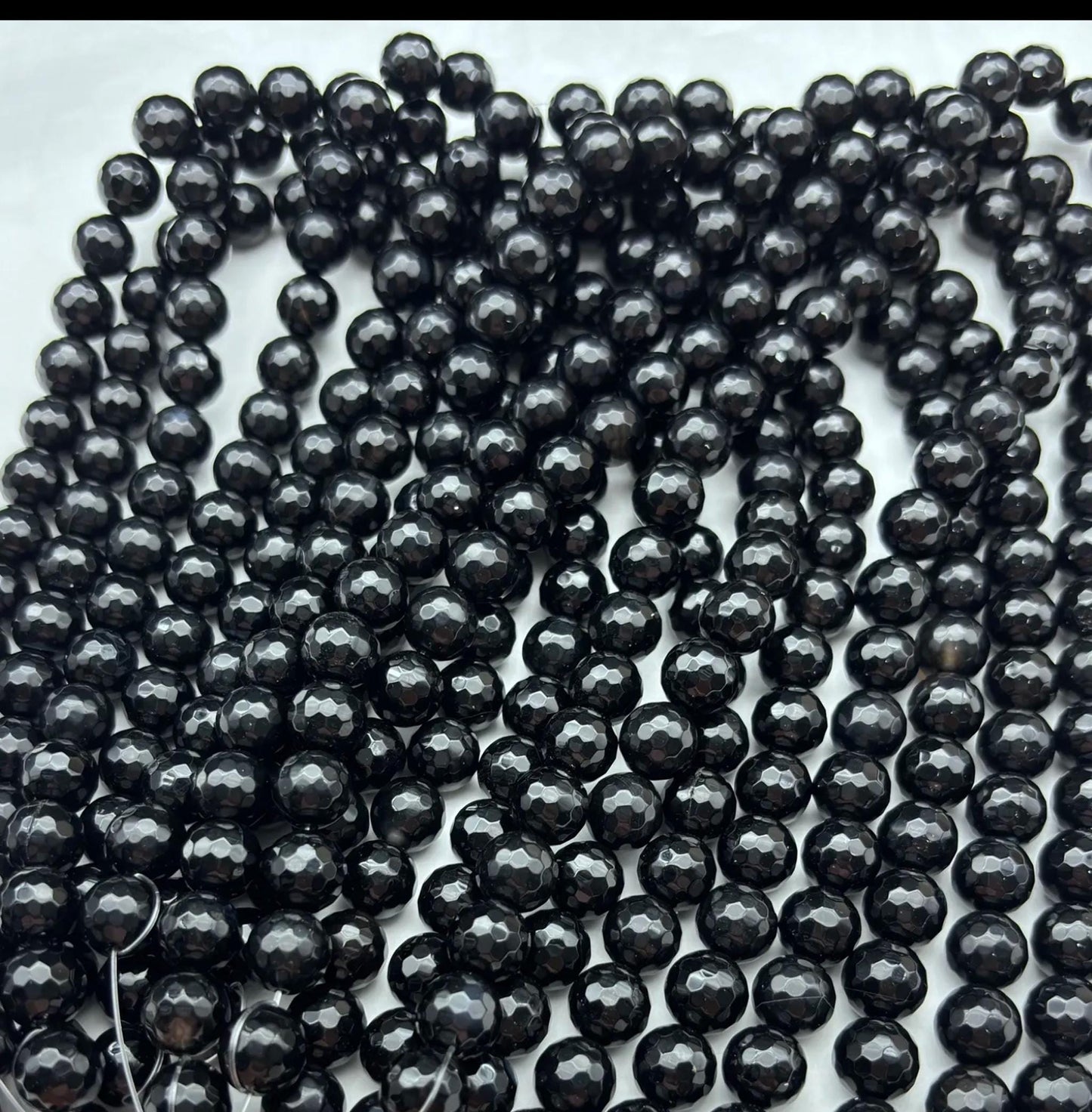 Facettierte schwarze Achatperlen – Natürliche runde Edelsteinperlen für DIY-Schmuck, glänzend, 1 Strang ca. 38cm, klassisch & elegant