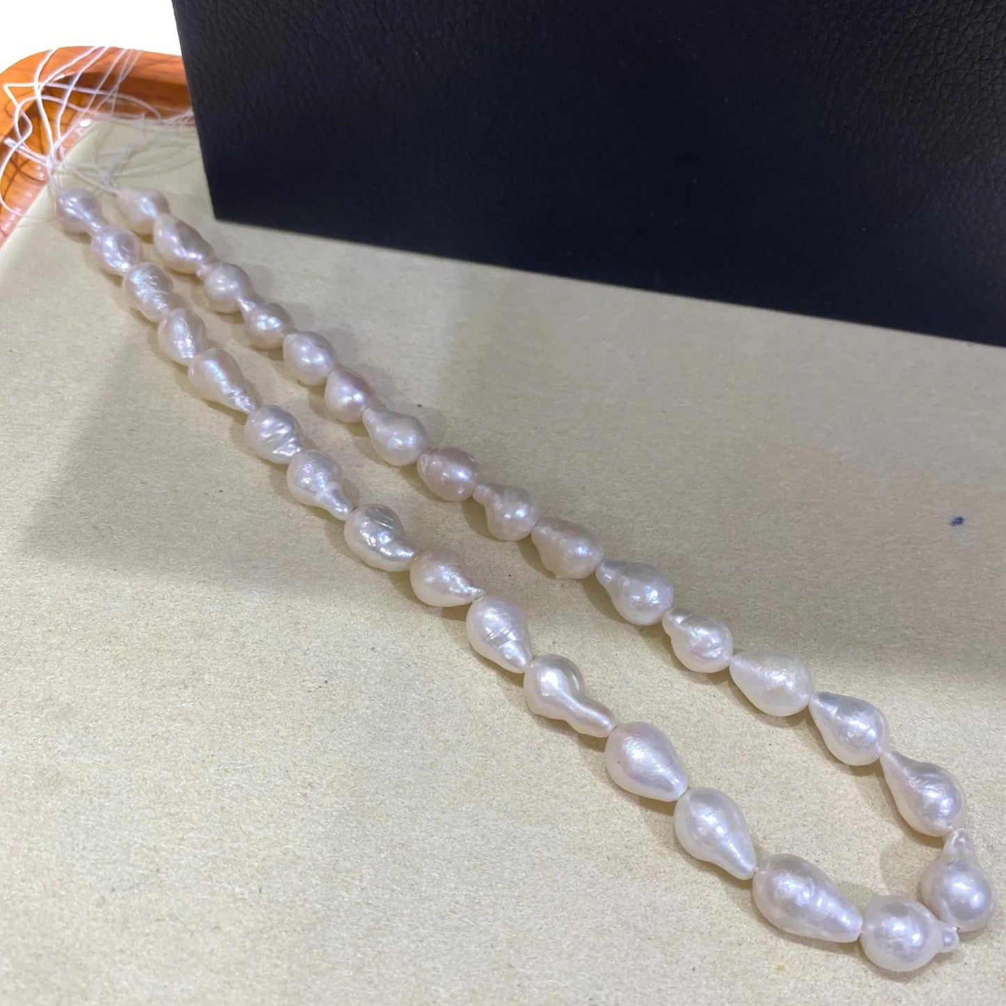 Handgefertigter Strang natürliche weiße Barock Süßwasserperlen Tränenform unregelmäßige Perlen für DIY Schmuck Halsketten Armbänder