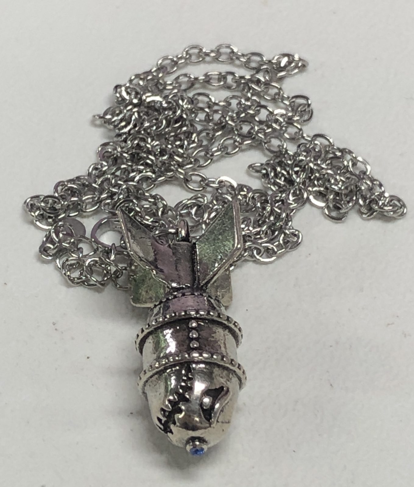 Fierce Bomb Head Pendant – Gothic Retro Necklace with Monster Face Design, Industrial Punk Jewelry for Men & Women, Statement Gift