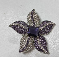 Purple Five-Petal Flower Brooch Elegant Vintage Gemstone Pin