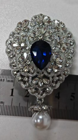 Royal Blue Sapphire Vintage Pearl Brooch – Elegant Crystal Court Style
