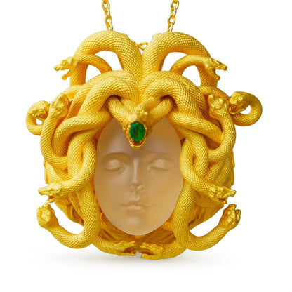 Medusa’s Sleeping Eye, Spiritual Pendant of the Resting Goddess, Third Eye as a Symbol of Insight and Inner Guidance