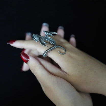 Dragon Ring in 925 Sterling Silver with Labradorite | Handmade Gothic Fantasy Jewelry | Mythic Winged Bone Ring