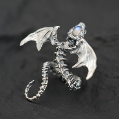 Dragon Ring in 925 Sterling Silver with Labradorite | Handmade Gothic Fantasy Jewelry | Mythic Winged Bone Ring