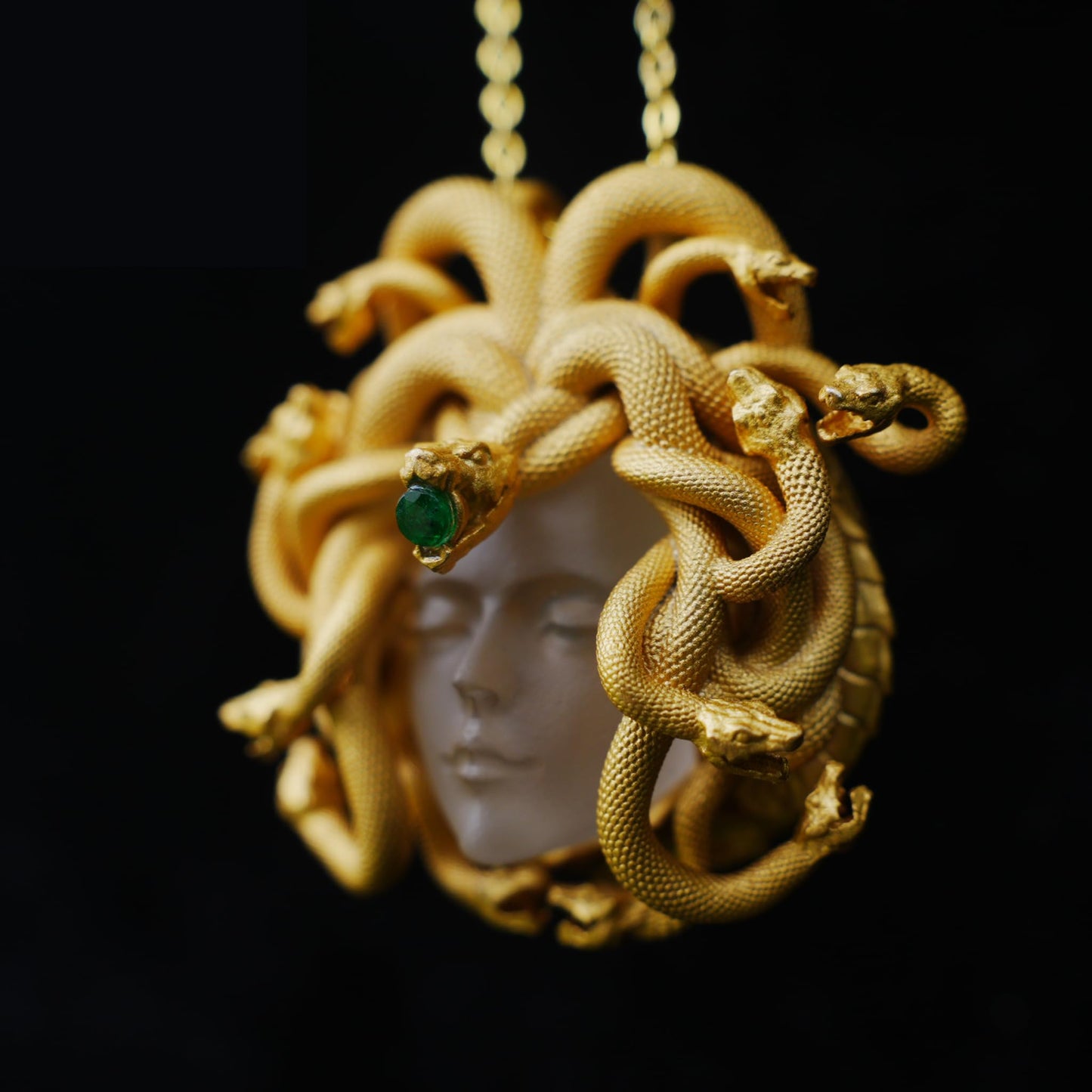 Medusa’s Sleeping Eye, Spiritual Pendant of the Resting Goddess, Third Eye as a Symbol of Insight and Inner Guidance