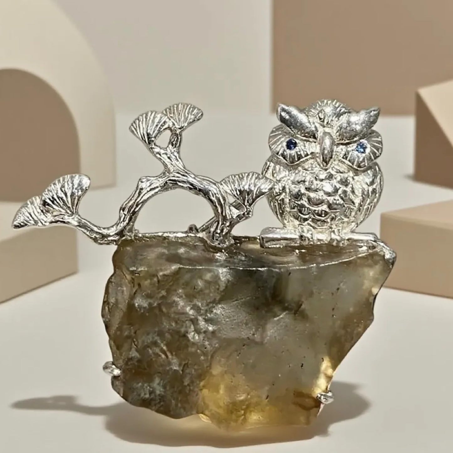 925 Silber Eule Brosche Anhänger 2-in-1, Handgefertigt mit Libyschem Wüstenglas, Symbol für Weisheit & Schutz, Unisex Naturstein Schmuck Geschenk für Frauen & Männer