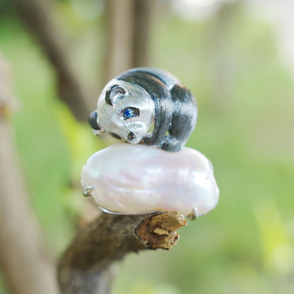 925 Silber Panda Brosche Anhänger, Handgefertigt mit Barockperle, 2-in-1 Design Schmuck, Symbol für Reinheit & Ruhe, Geschenk für Damen & Herren