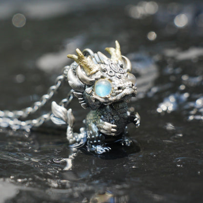 Handmade Fantasy Jewelry | Dragon Totem Necklace | Silver–Copper Bicolor Horn Crown | Labradorite Blue Eye | Handmade Gift
