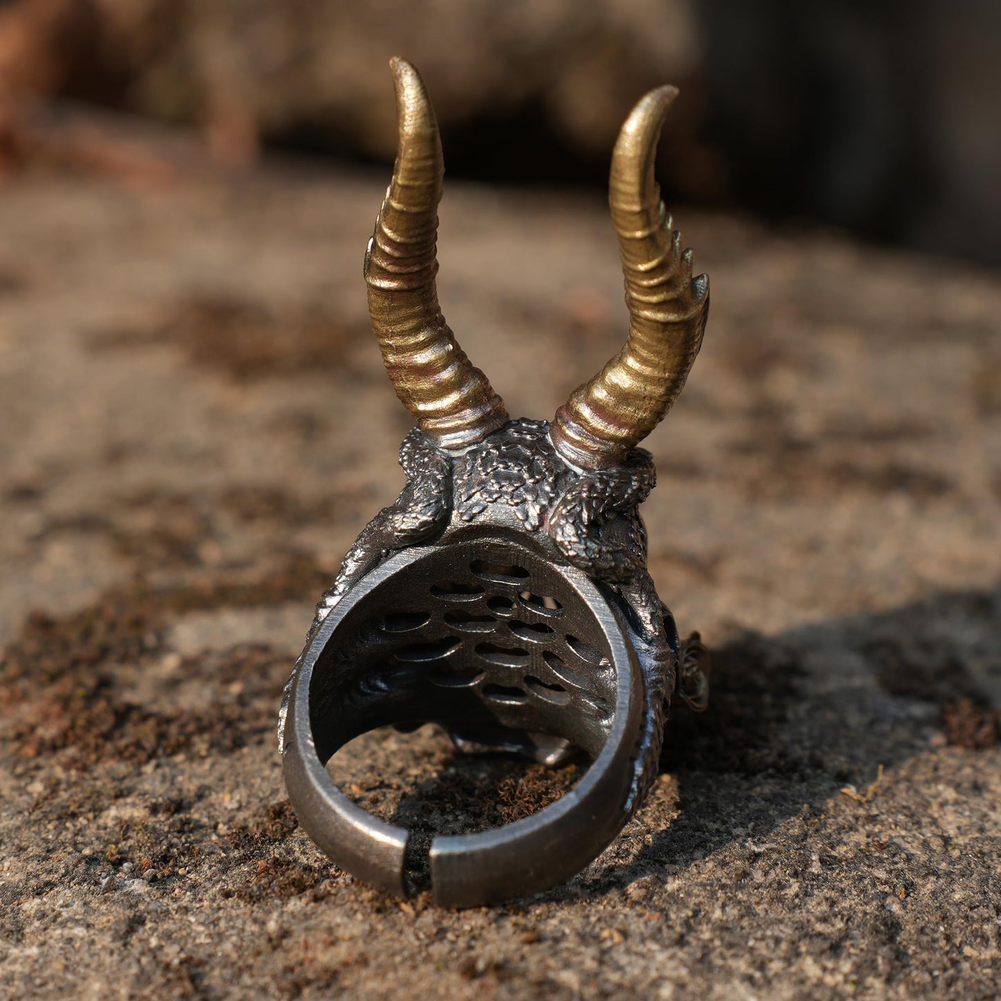 Underworld Guardian Ring, Skull Totem with Labradorite Eye, Horns of Judgment, Nordic Dark Mythology-Inspired Statement Jewelry