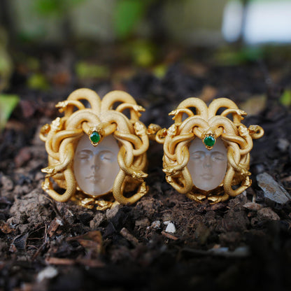 Medusa’s Sleeping Eye, Spiritual Pendant of the Resting Goddess, Third Eye as a Symbol of Insight and Inner Guidance