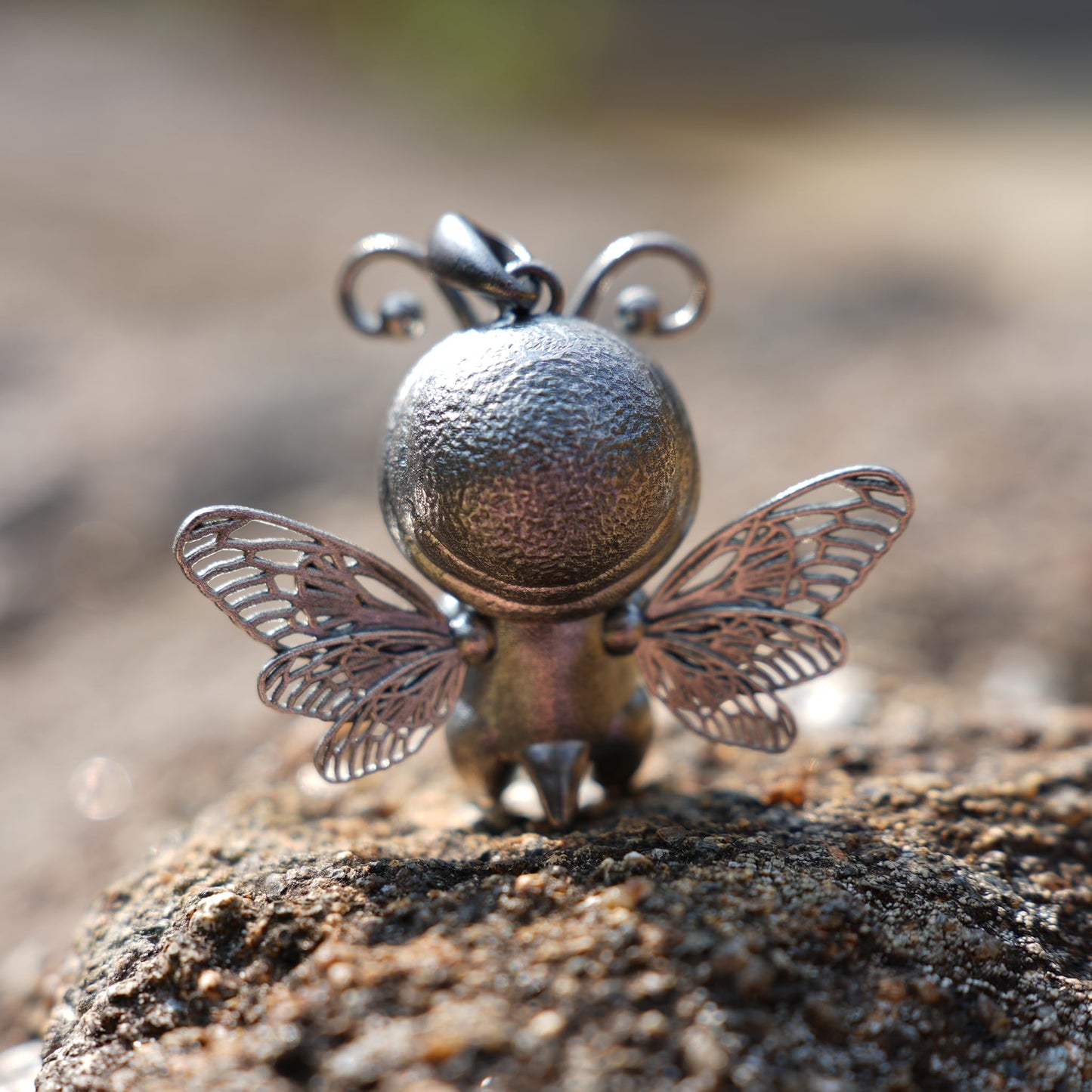 Wayfinder Bee Spirit Pendant in 925 Sterling Silver with Larimar & Labradorite | Greek Oracle Totem Amulet for Intuition & Insight | Spiritual Jewelry Gift