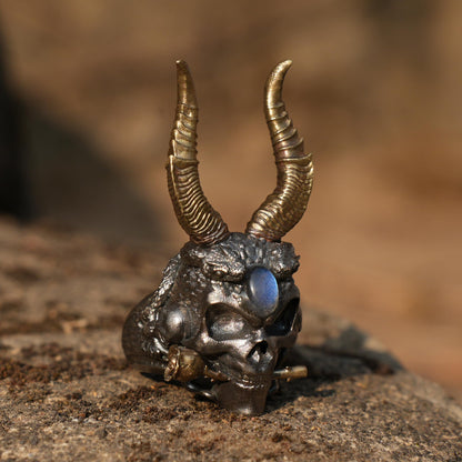 Underworld Guardian Ring, Skull Totem with Labradorite Eye, Horns of Judgment, Nordic Dark Mythology-Inspired Statement Jewelry