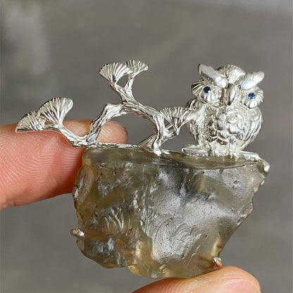 925 Silber Eule Brosche Anhänger 2-in-1, Handgefertigt mit Libyschem Wüstenglas, Symbol für Weisheit & Schutz, Unisex Naturstein Schmuck Geschenk für Frauen & Männer
