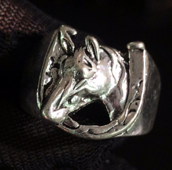 Horse Head Ring, Vintage Horseshoe Ring, Carved Style Ring, Lucky Amulet Jewelry, Western Cowboy Animal Ring