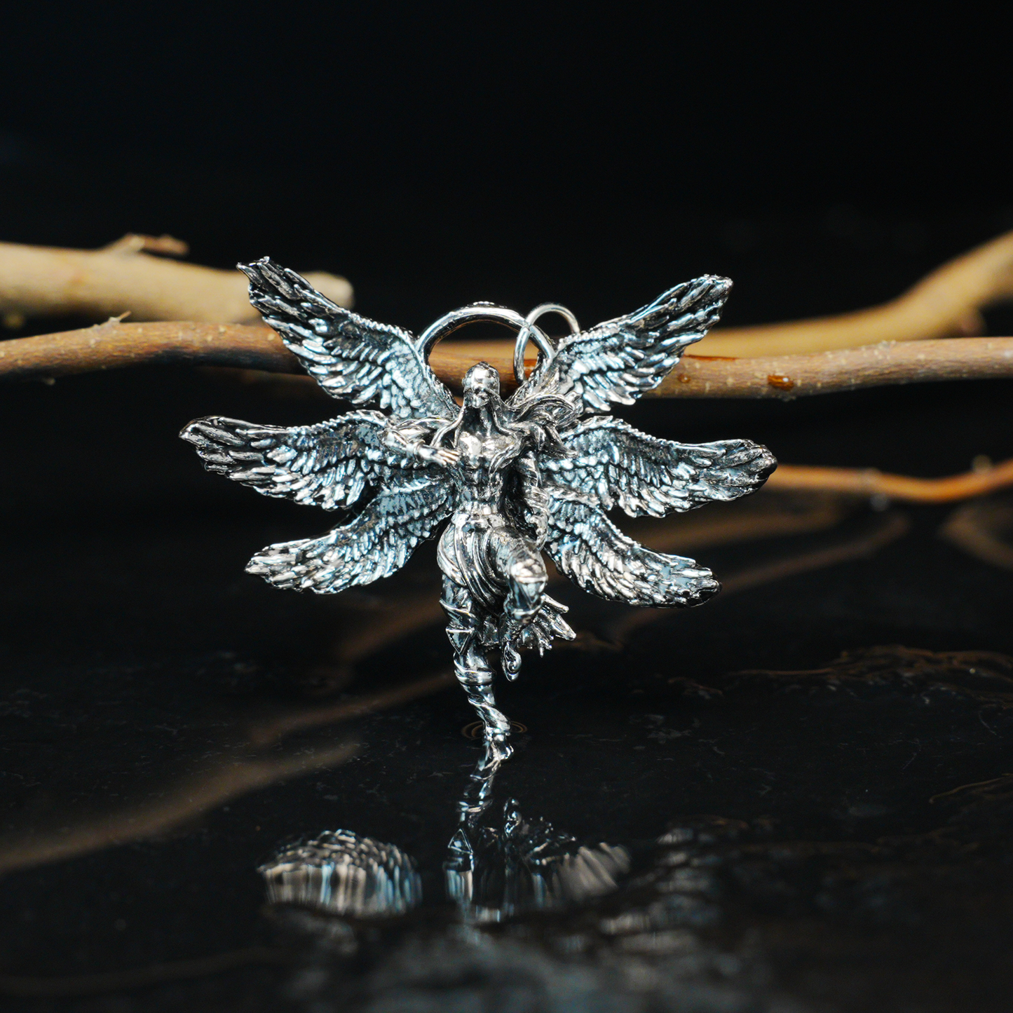 Sechsflügeliger Schutzengel-Anhänger, Gothic-Krieger-Halskette, Fantasy-Schmuck im religiösen Stil