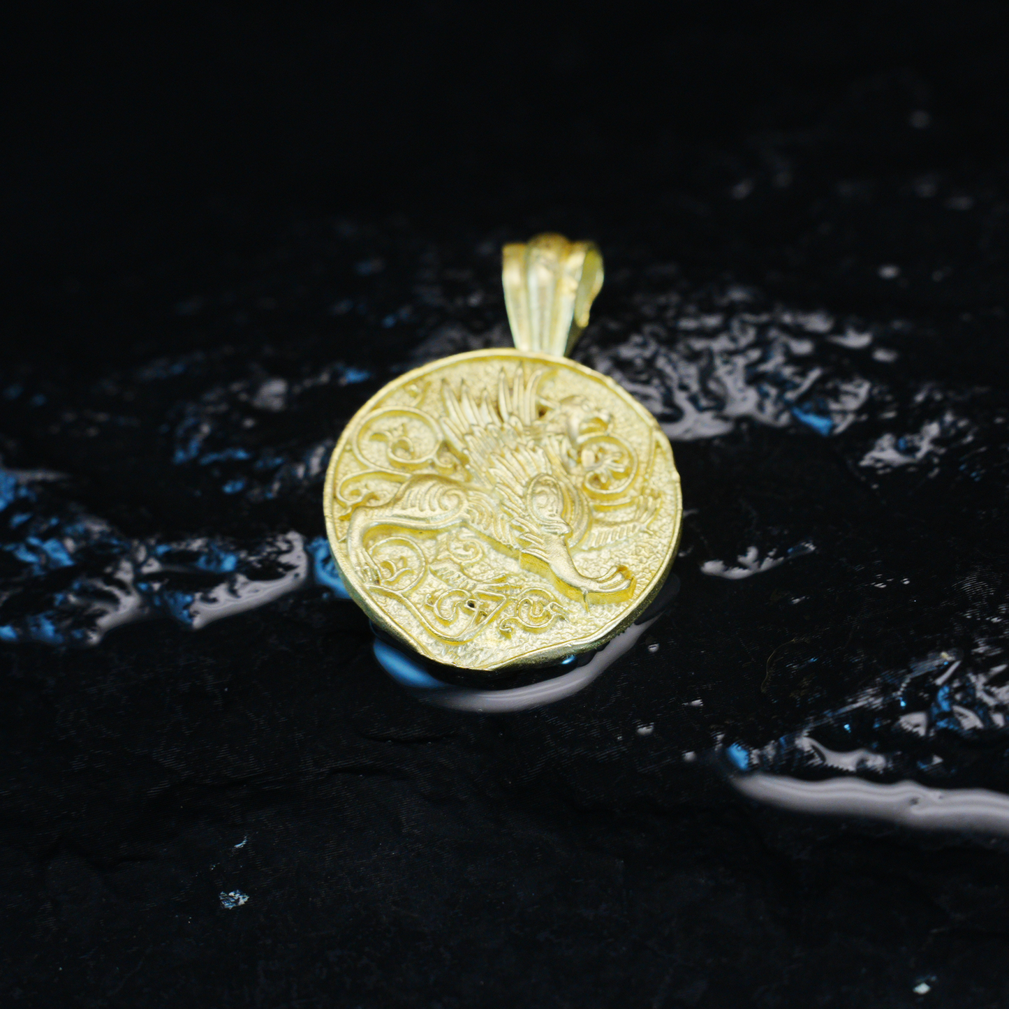 Gotischer Greif-Anhänger – Mythische Tier-Halskette, Fantasy-Wächteramulett-Schmuck