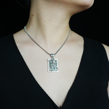 Gothic Dämon Relief Amulett Halskette Vintage Schädel dunklen Stil Anhänger Messinglegierung