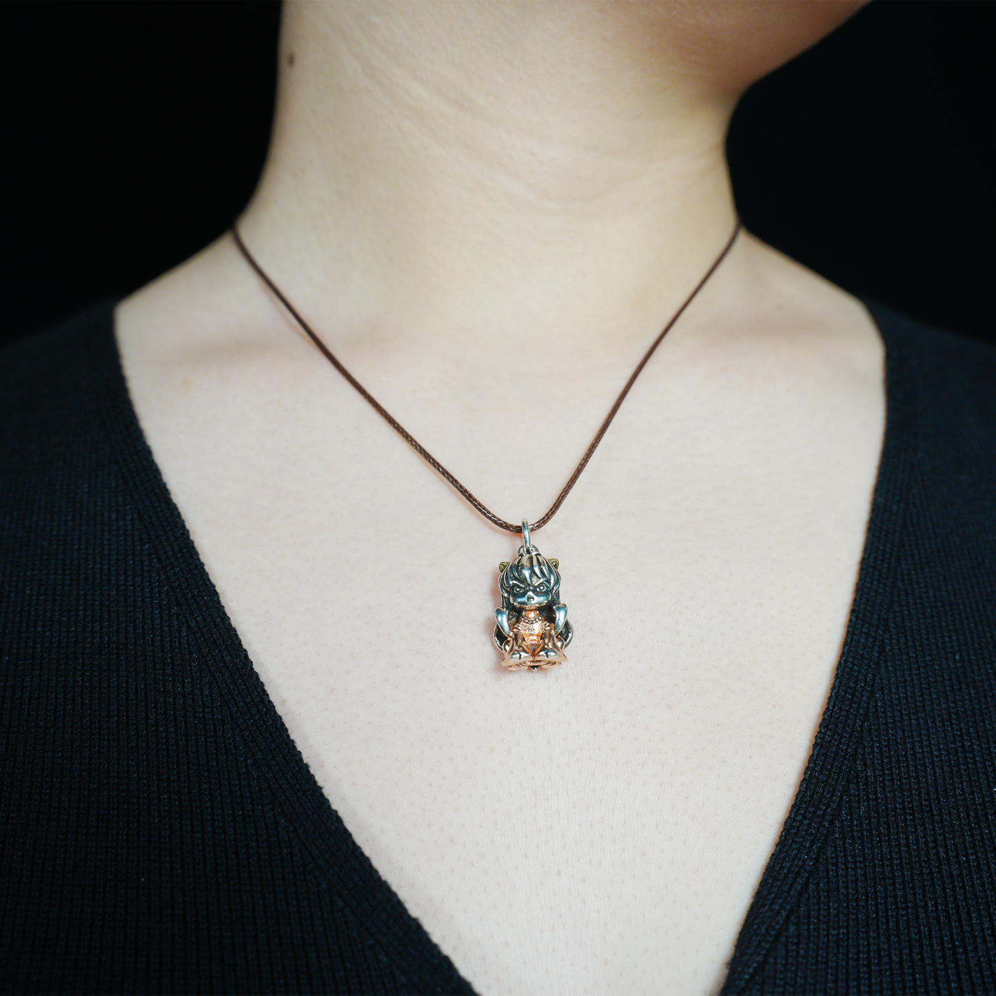 Gothic Warrior Girl Pendant, Fantasy Beast-Eared Guardian Necklace, Anime Cosplay Jewelry