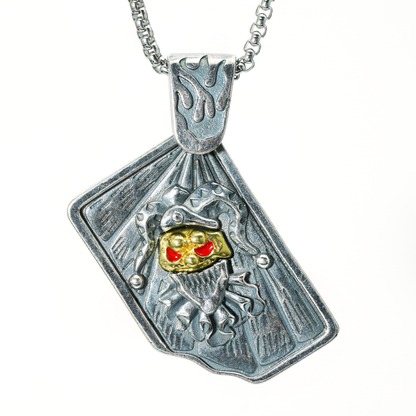 Halskette mit Narren-Totenkopf-Anhänger | Gothic-Punk-Schmuck mit goldenen und roten Akzenten | Dunkles Totem-Accessoire für Männer und Frauen
