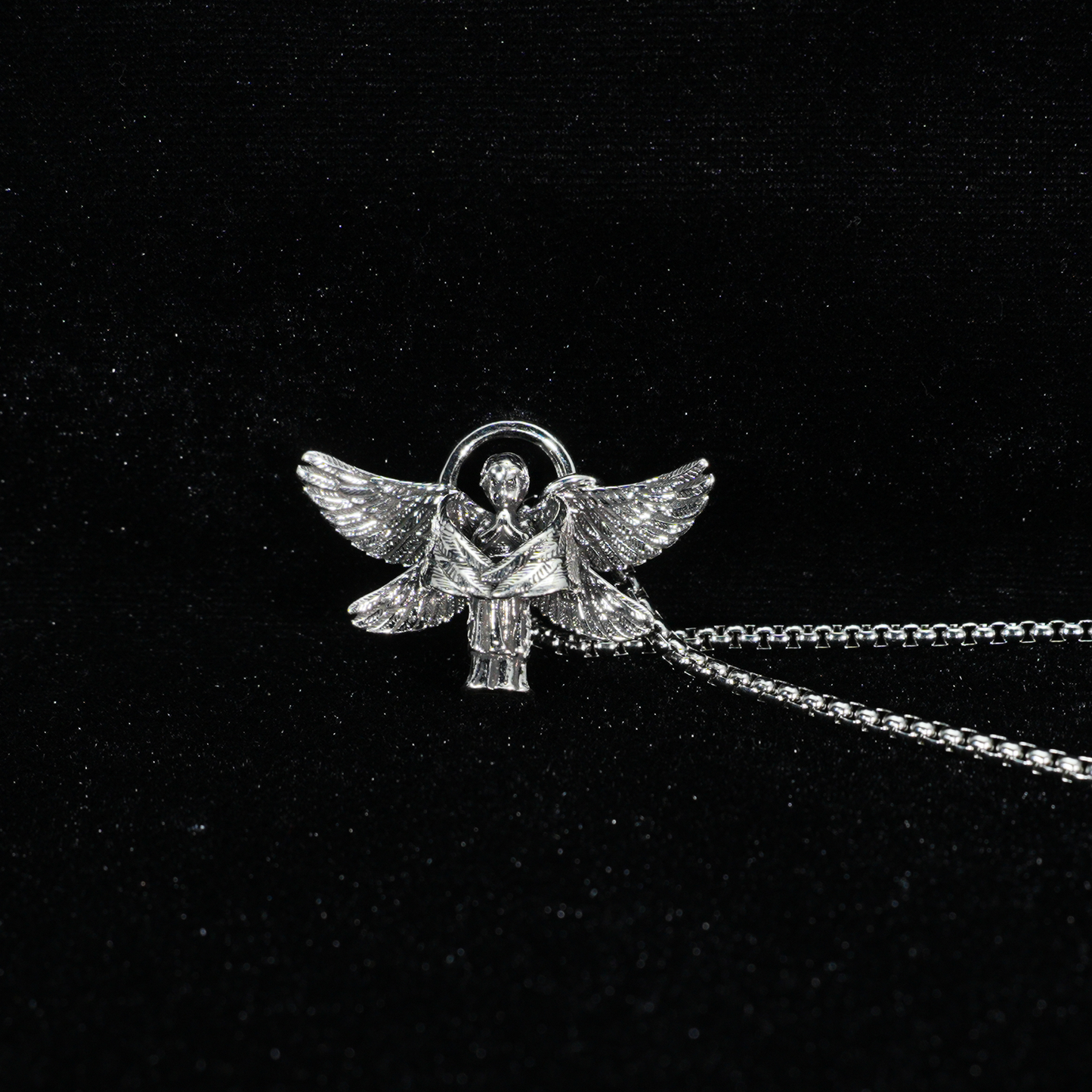 Halskette mit betenden Engel-Anhänger – Gothic-Schutzschmuck für Männer und Frauen, Engel-Anhänger mit offenen Flügeln, spirituelles Geschenk