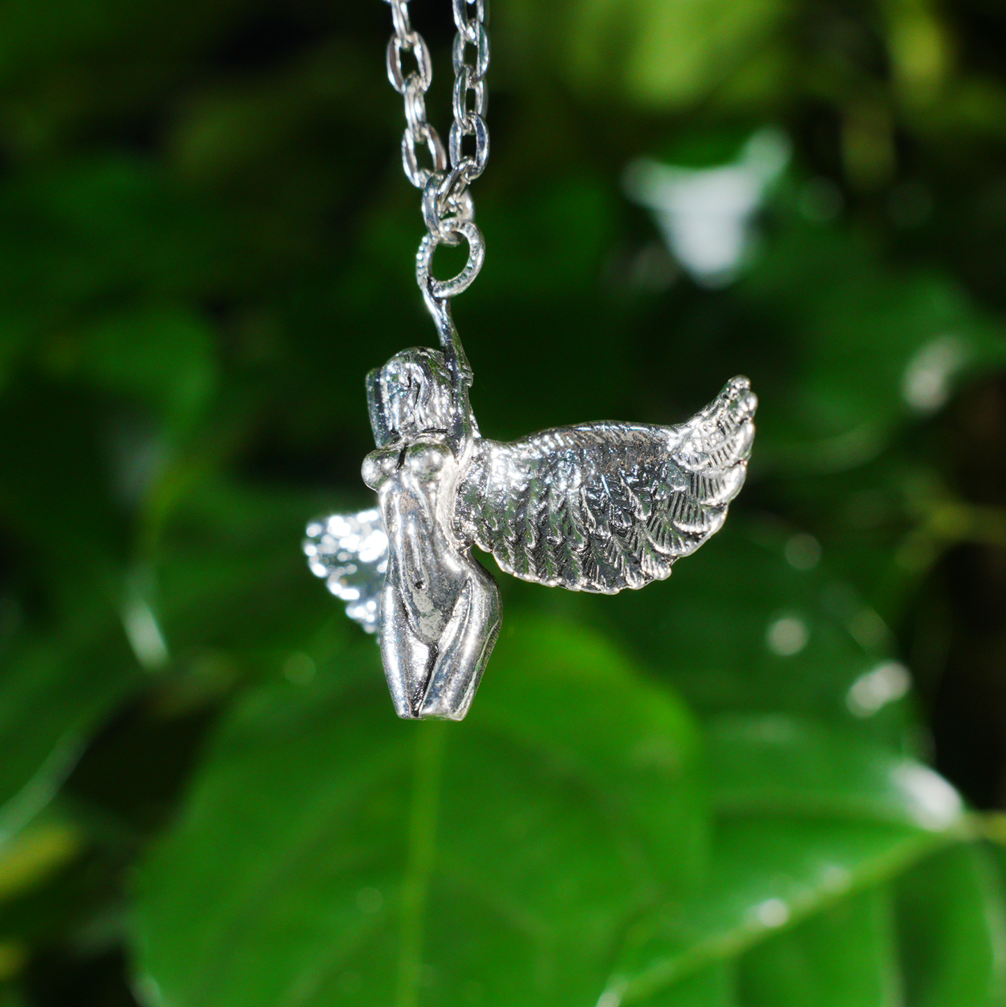 Flying Wing Goddess Pendant Necklace – Feminine Power Sculpture, Retro Style, Statement Jewelry for Women