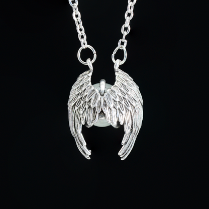 Schutzflügel Kristall Anhänger, Gothic Amulett Halskette, Dunkler Ästhetischer Schmuck, Engelsflügel Anhänger, Spirituelle Talisman Halskette