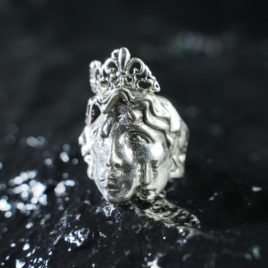 Triple-Faced Crown Ring | Sculptural Gothic Totem Mask | Symbolist Multi-Persona Design | Artistic Statement Jewelry | Dark Style Accessory