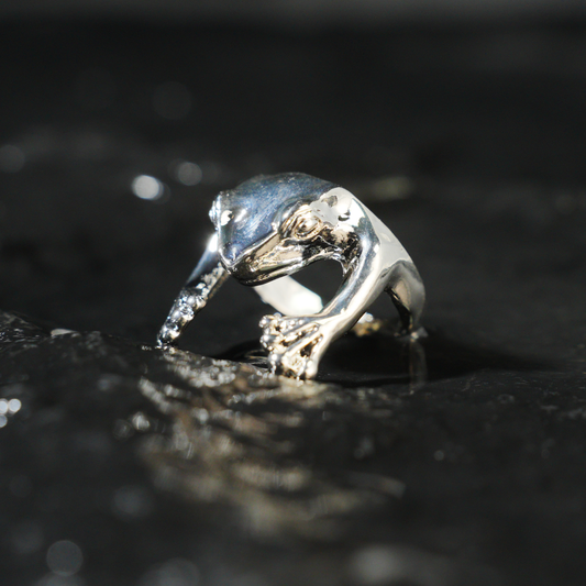 Realistic Frog Ring, Vintage Animal Design, Statement Jewelry for Daily Wear and Unique Style