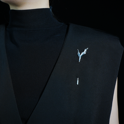 Sprout of Life Brooch - Nature-Inspired Minimalist Design, Symbolizing New Beginnings and Hope