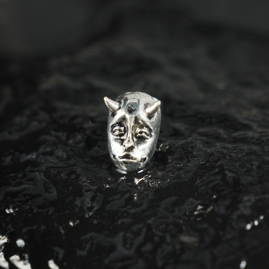 Gothic Demon Mask Earring with Sad Face Carving, Punk Style Emotional Amulet, Artistic Single Stud for Symbolic Wear