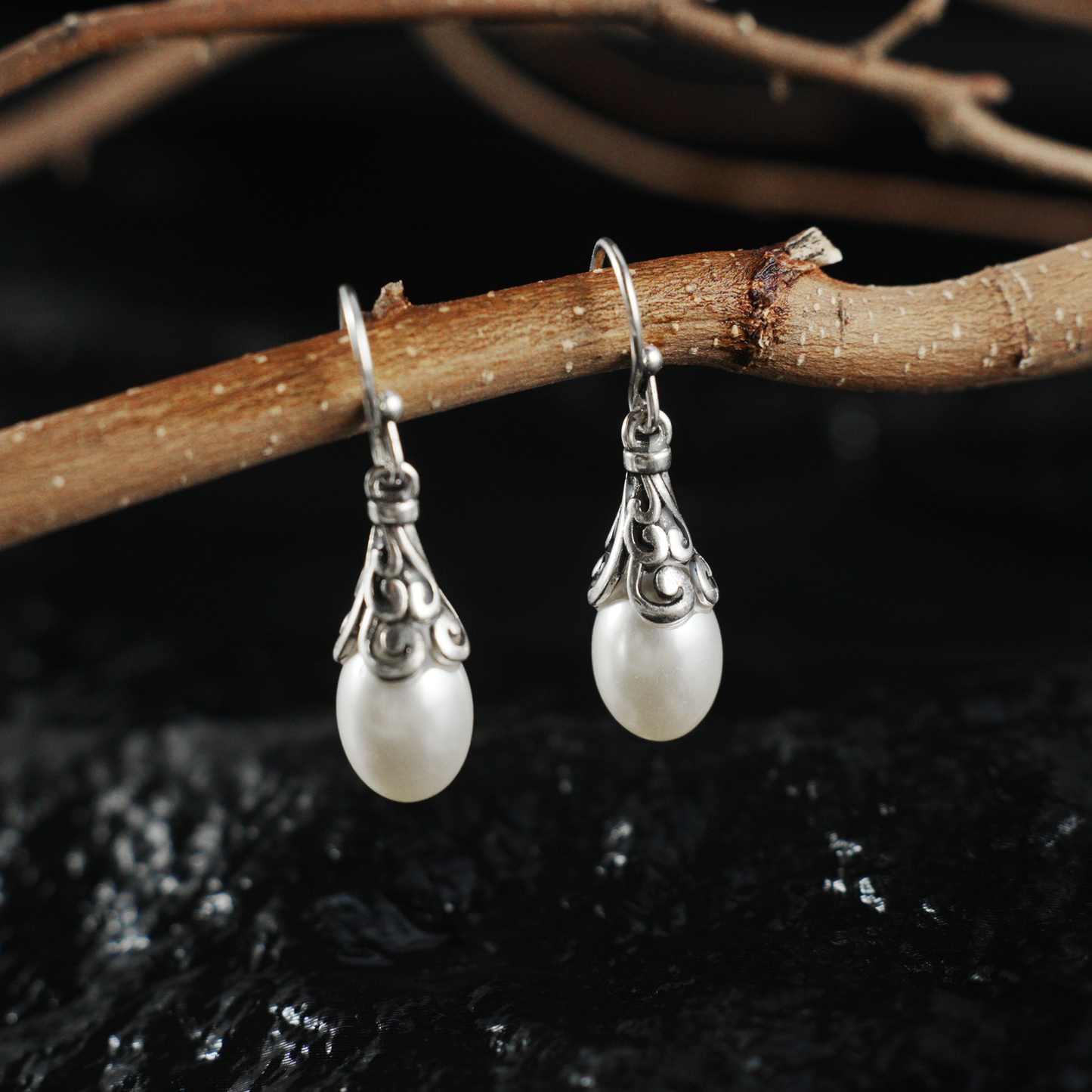 Elegante Perlen-Ohrhaken im Tropfenstil, minimalistischer langer Hängerstil für den Alltag und als Geschenk