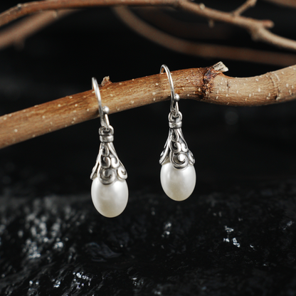 Elegante Perlen-Ohrhaken im Tropfenstil, minimalistischer langer Hängerstil für den Alltag und als Geschenk