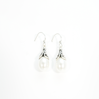 Elegante Perlen-Ohrhaken im Tropfenstil, minimalistischer langer Hängerstil für den Alltag und als Geschenk
