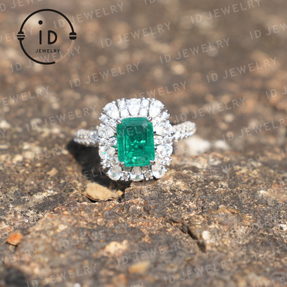 Classic Emerald Ring in Sterling Silver, Handcrafted with Lab-Created Emerald for Special Occasions